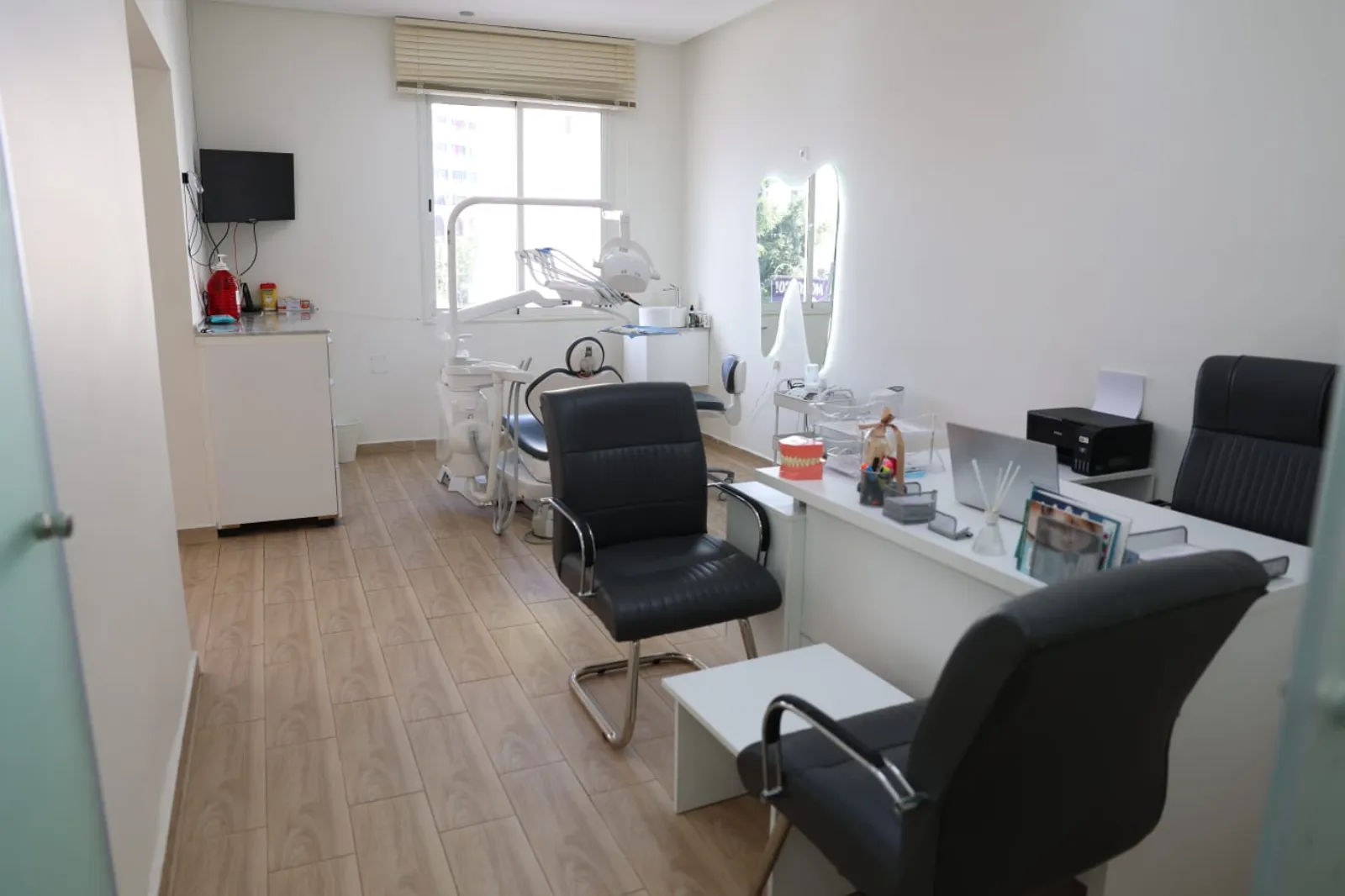 Dr El Khiam Rania dentiste casablanca maroc
